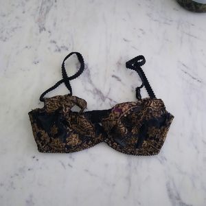 L'agent black and gold bra size 32D